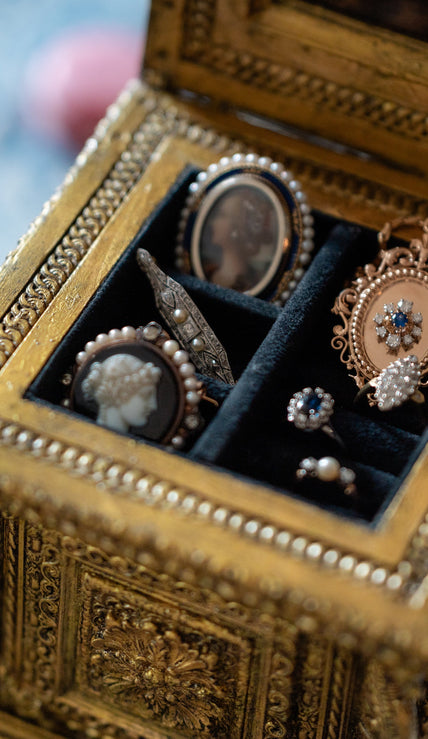 Les médaillons et autres