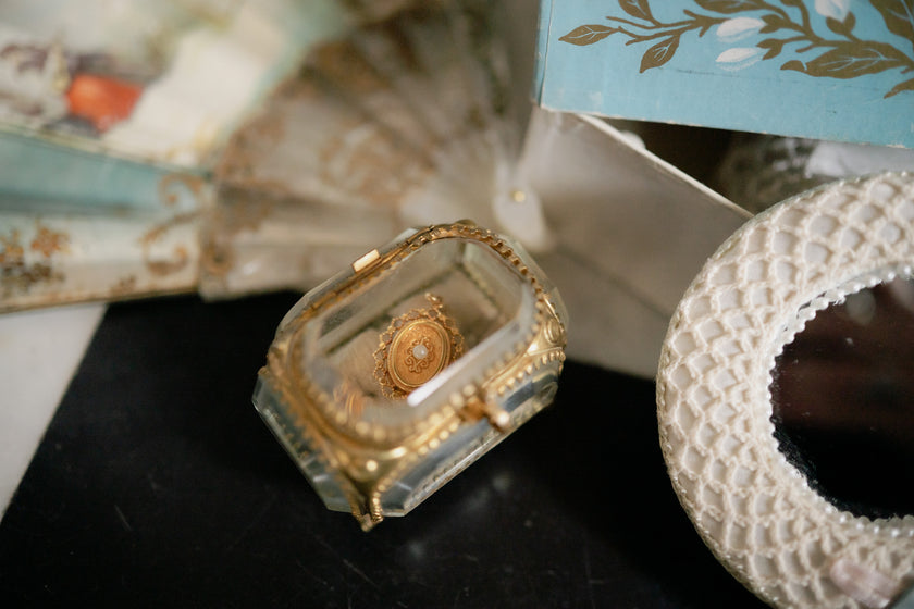 Boîte à Bijoux / Alliances en Verre et Laiton Napoléon