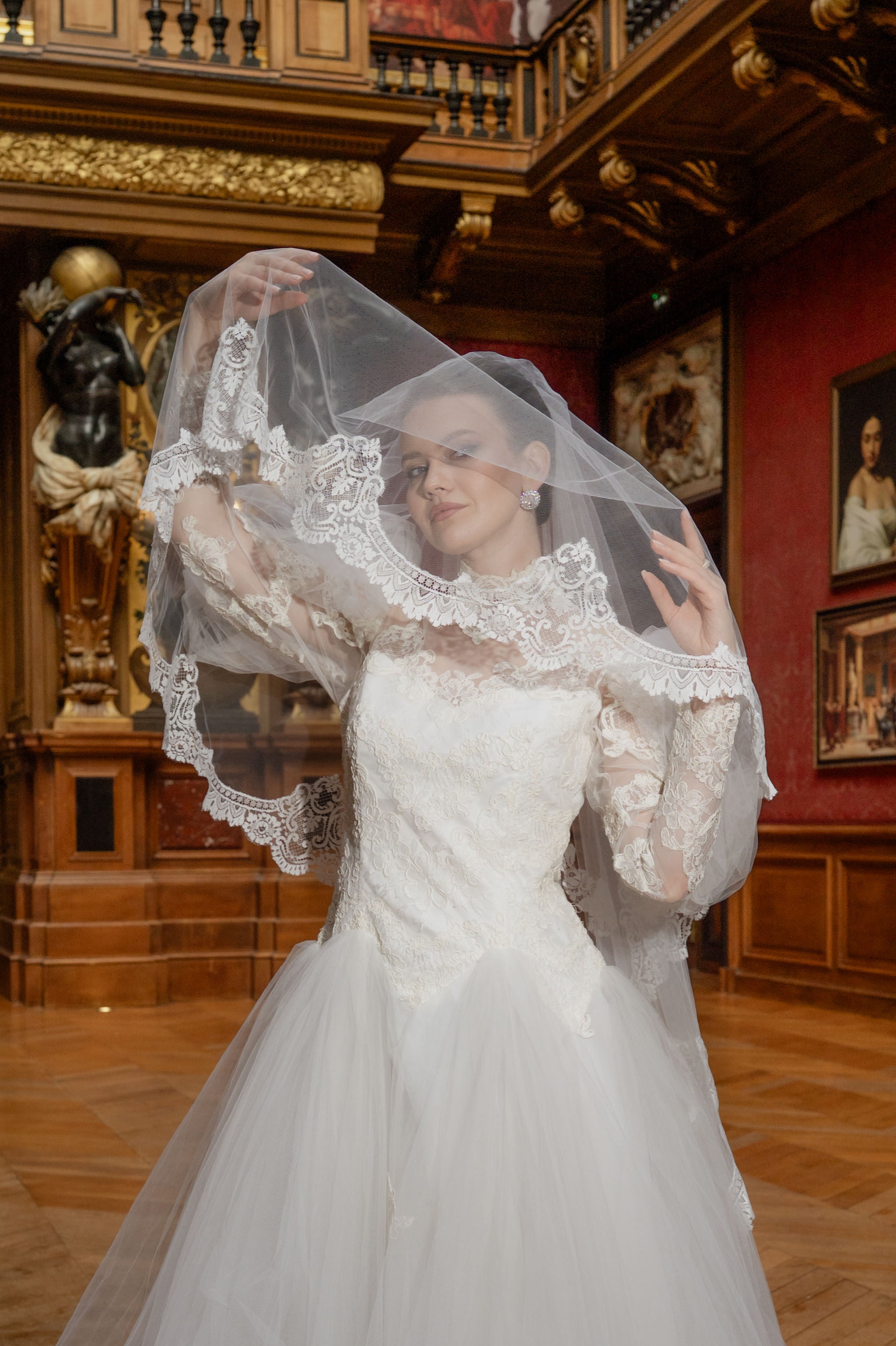 Voile en Tulle et Dentelle