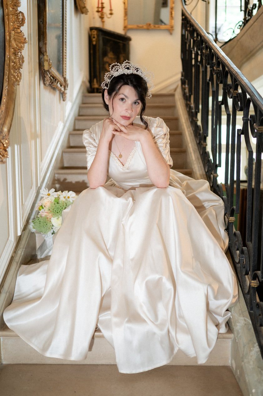 Couronne de Fleurs de Cire à Festons