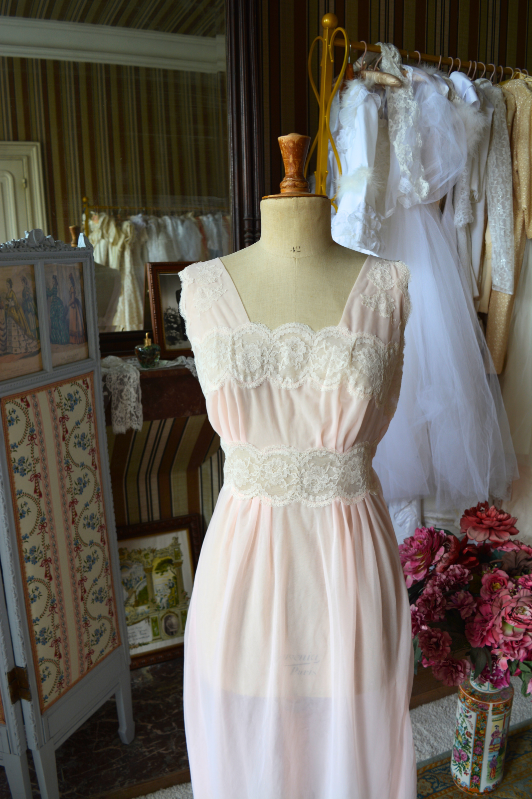Ensemble Vintage Dentelle Rose