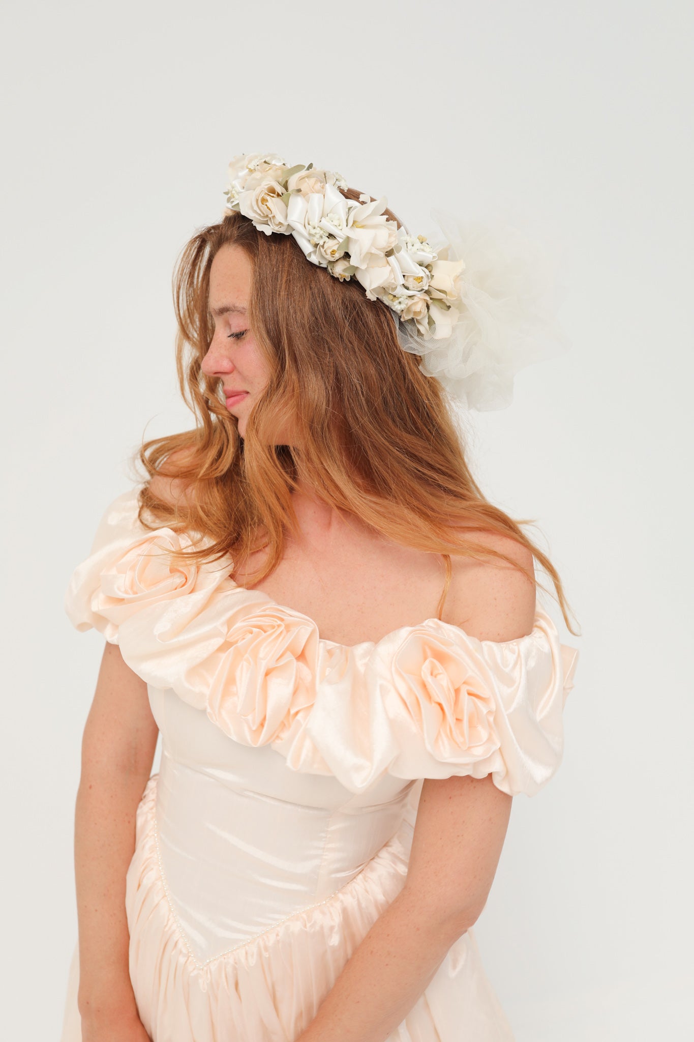 Couronne Ancienne en Tulle Laura