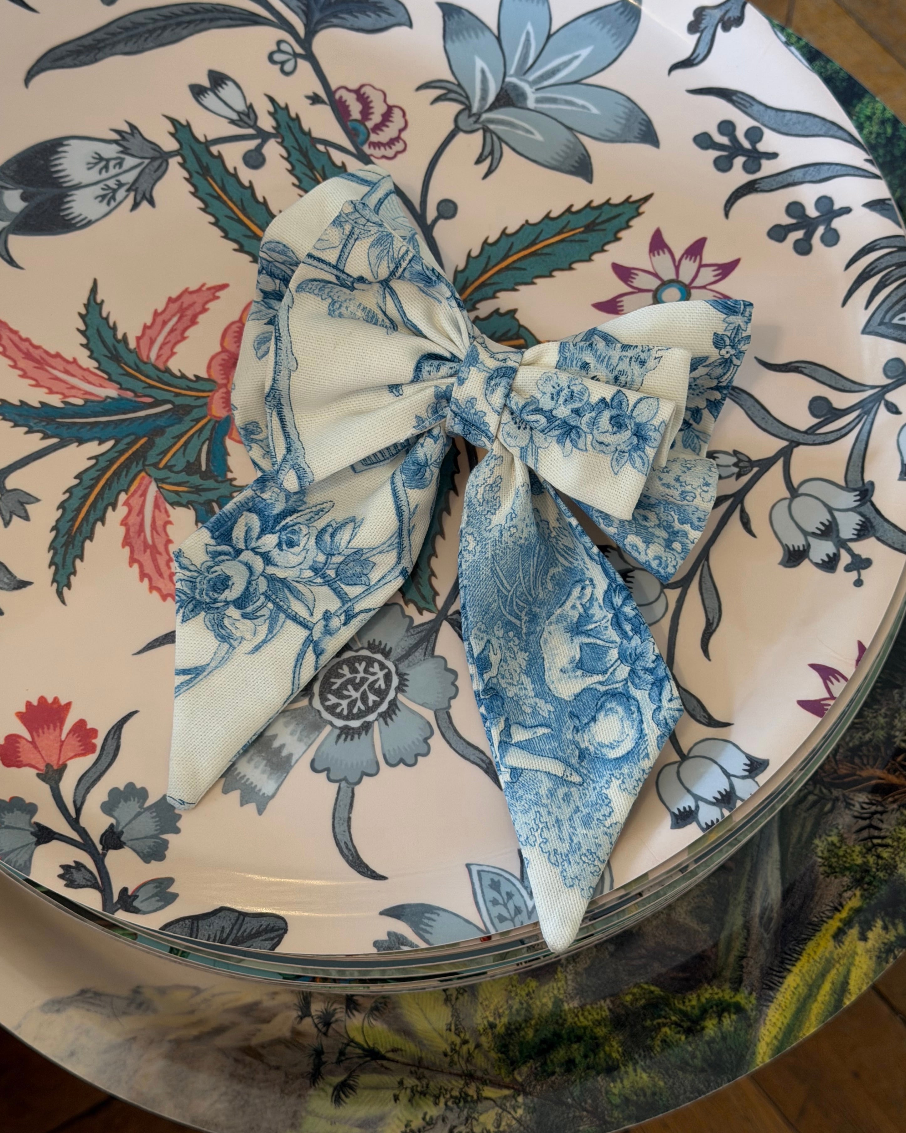 Le Signature Couture Demoiselle Bleue