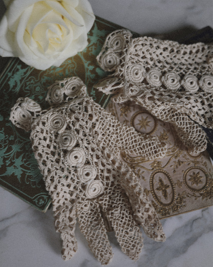 Paire de Gants en Crochet Ajourés