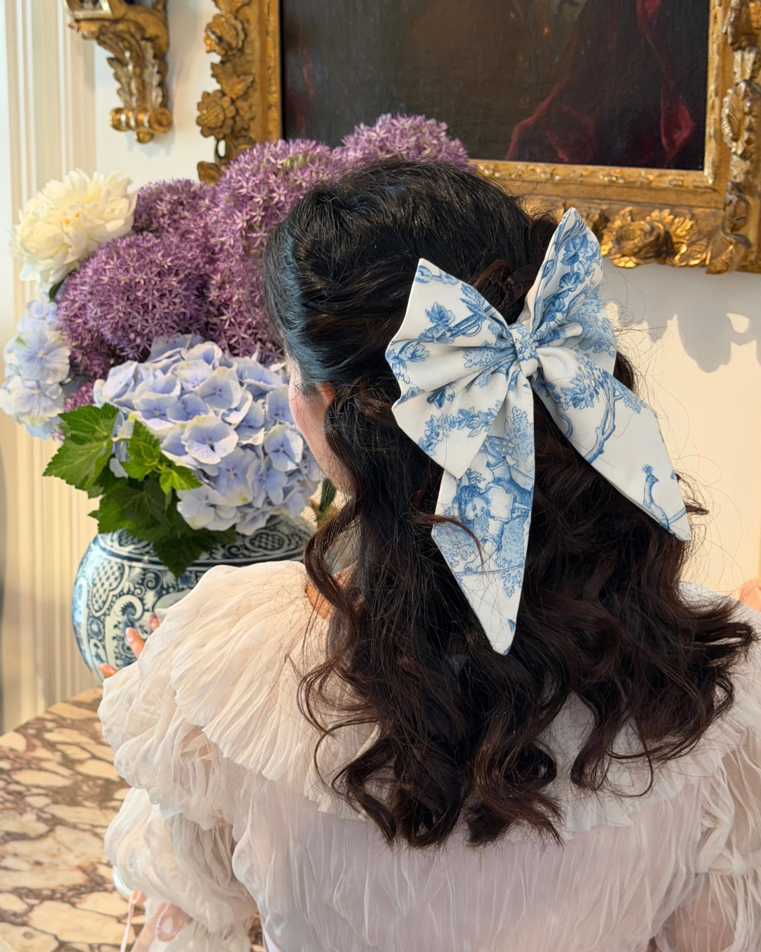 Le Signature Demoiselle Bleue