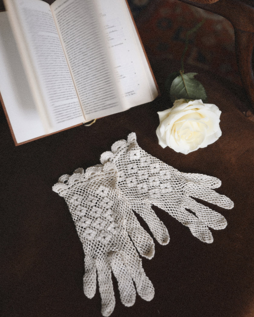Paire de Gants en Crochet Ajourés