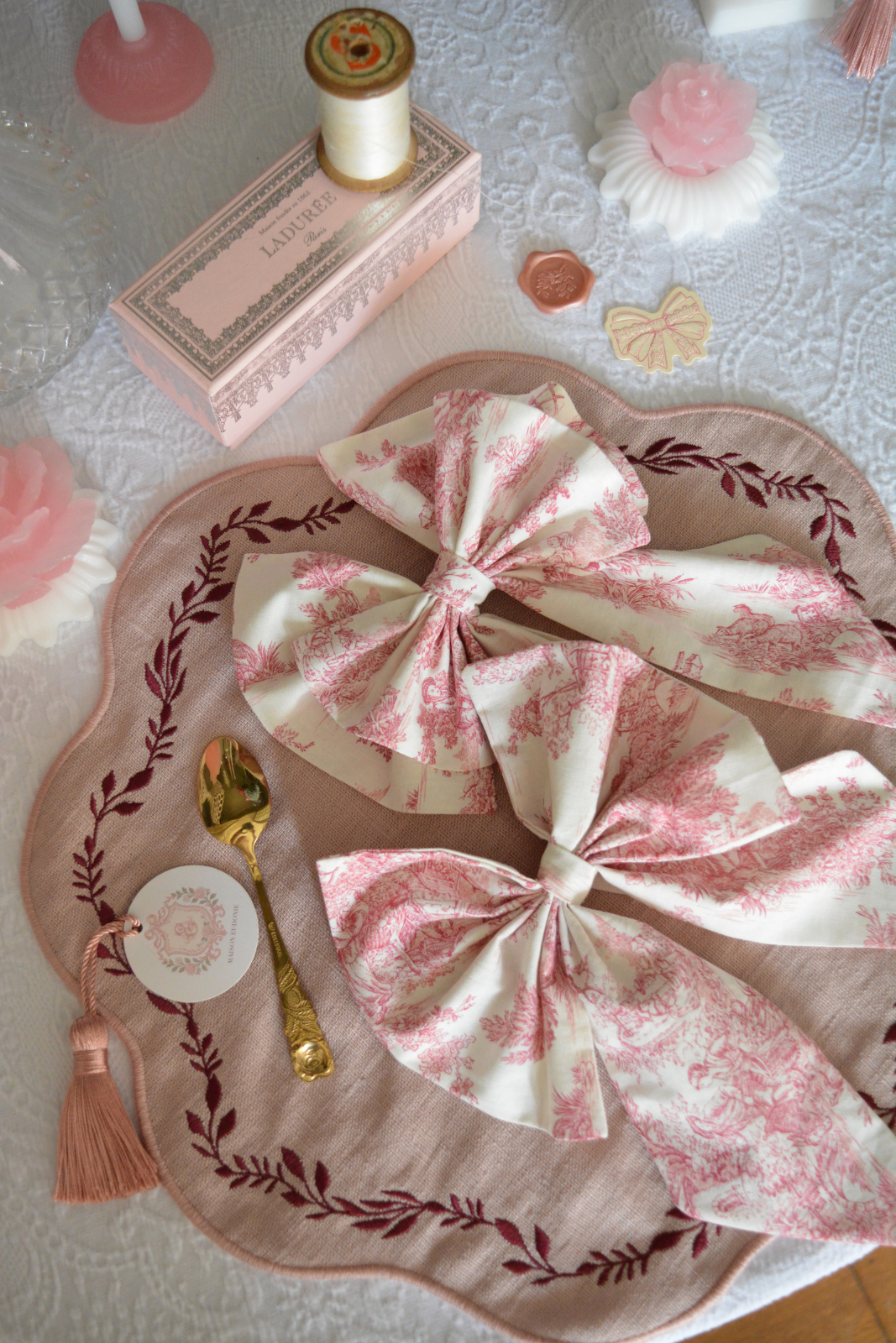 Le Couture Toile de Jouy Rouge