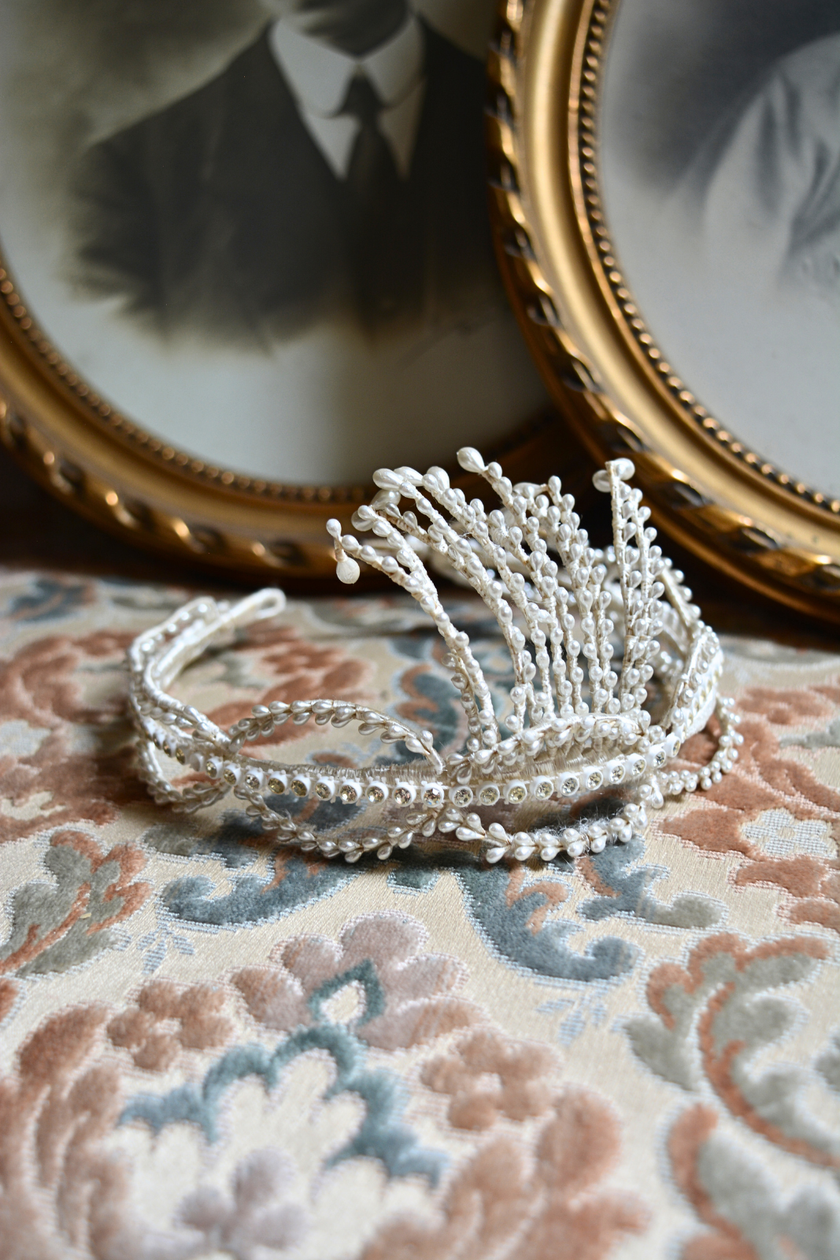 Couronne De Mariée Vintage fleurs de cire et strass