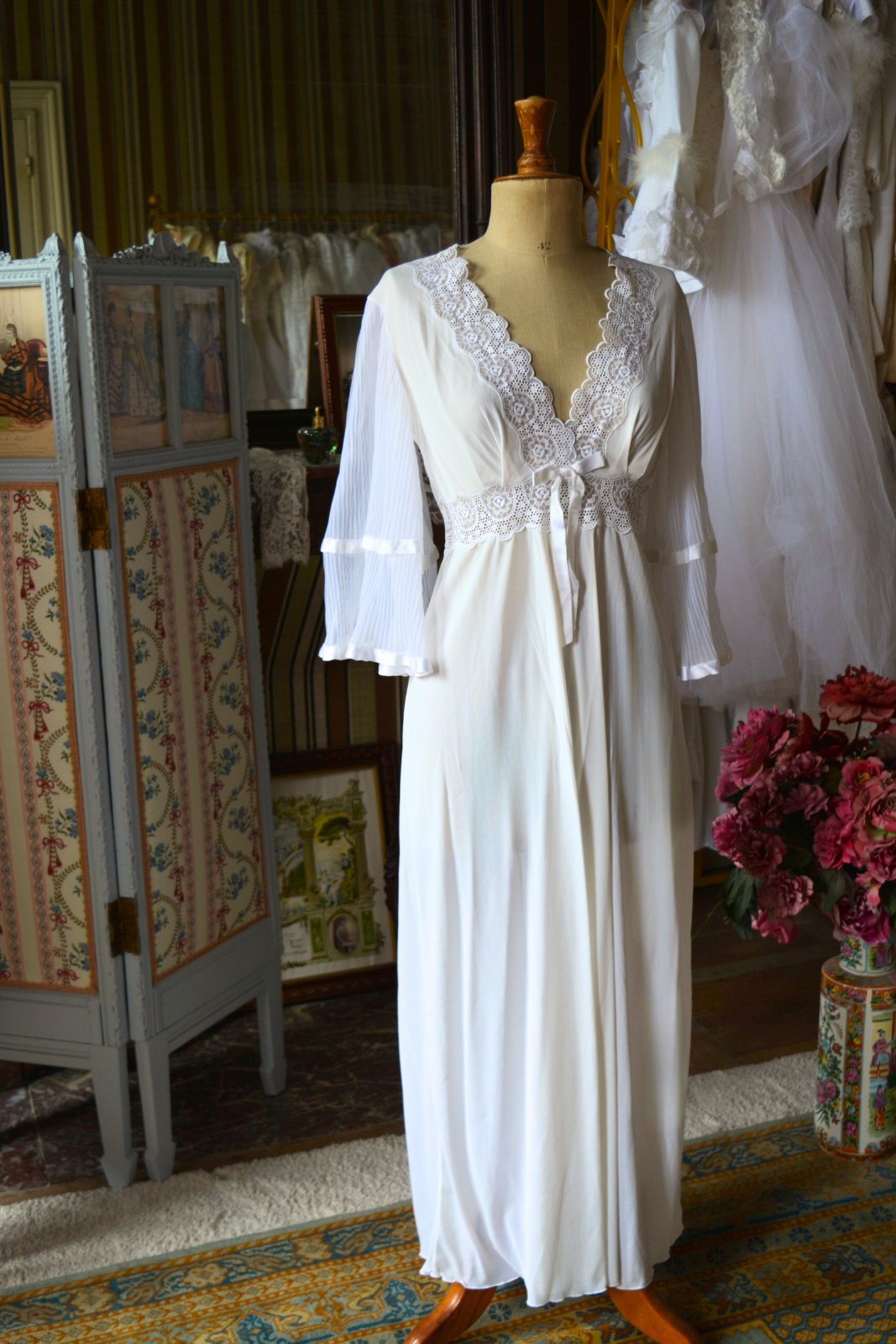 Nuisette Vintage Blanche Manche Transparente